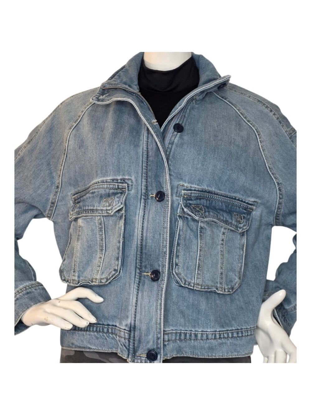RISEN NWT Medium Wash Short Denim Jacket • Boxy Spring Layer • Size Small
